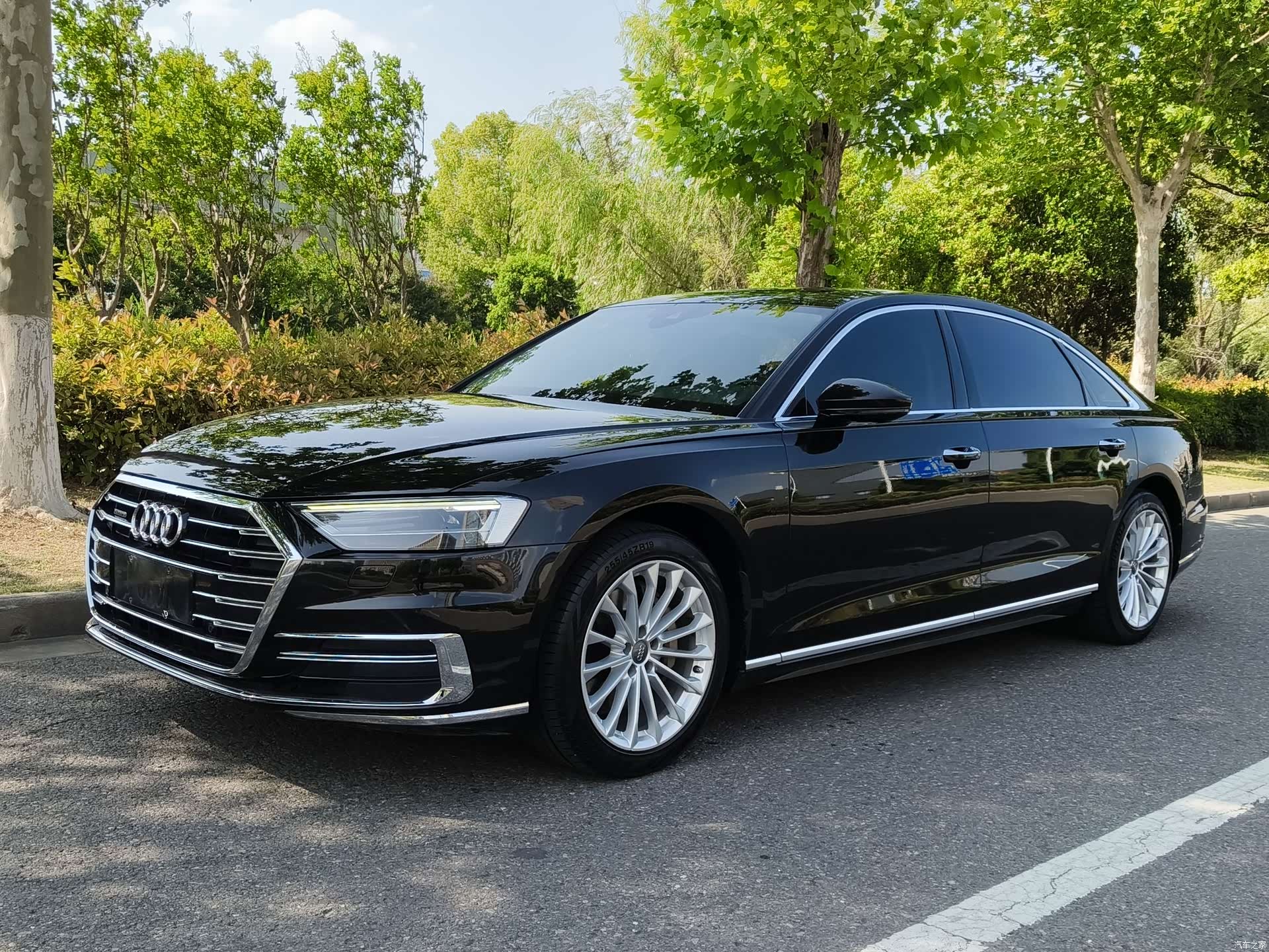 Audi A8L, 2020 1