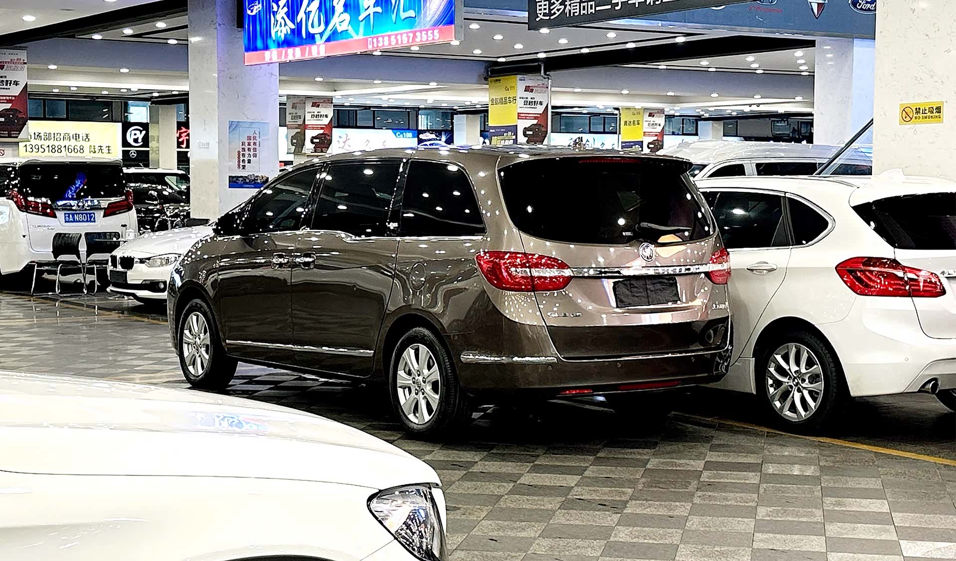 Buick GL8, 2016 3