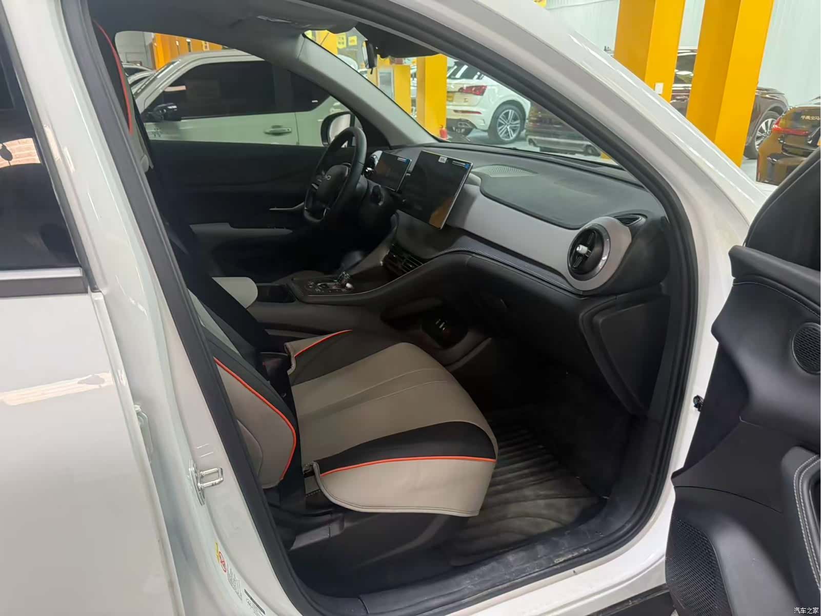 BYD HiAce, 2025 все фото