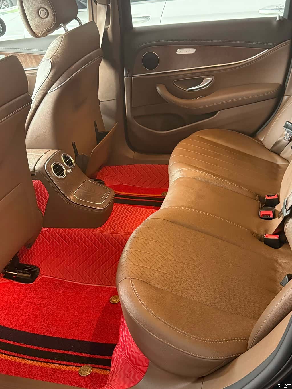 Mercedes-Benz E-Class, 2021 7