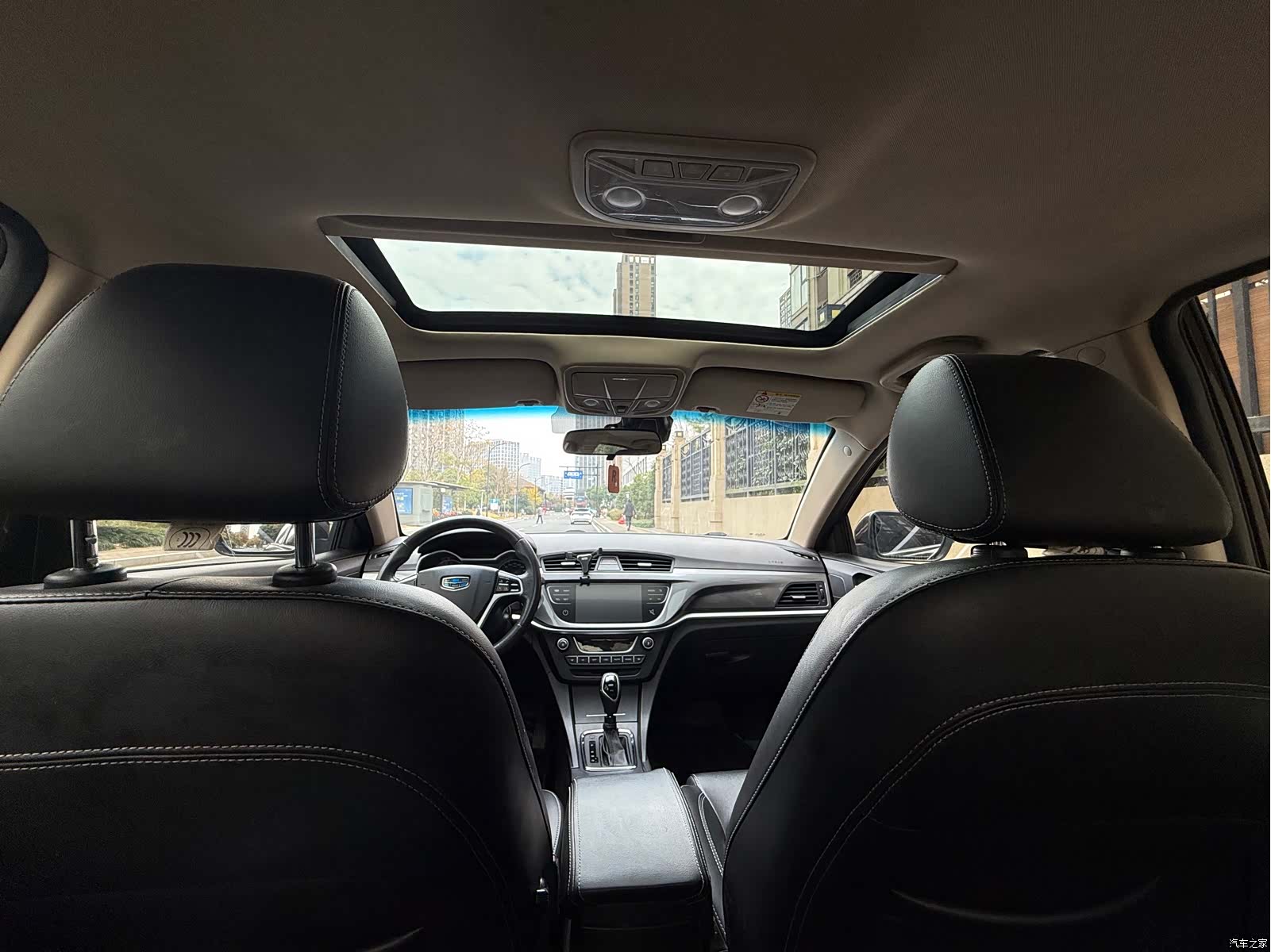 Geely Emgrand, 2018 13