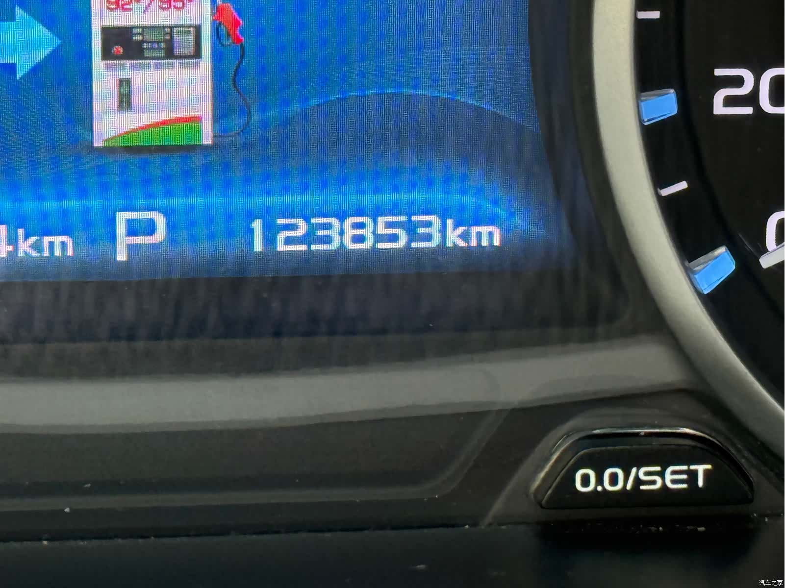 Geely Emgrand, 2018 15