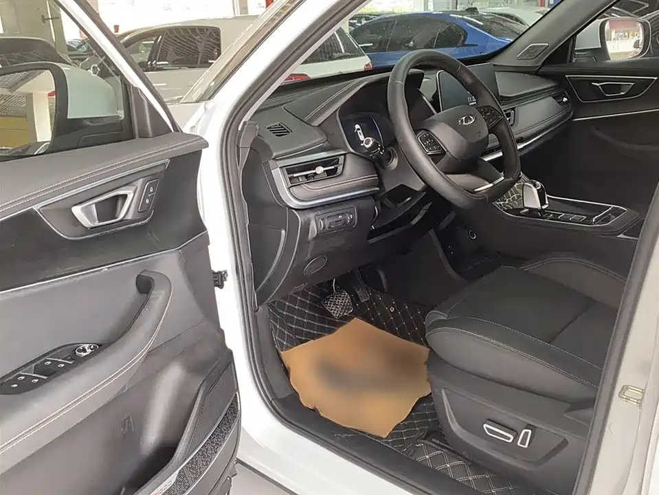 Chery Tiggo 8