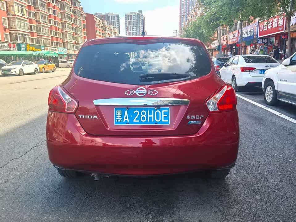 Nissan TIIDA