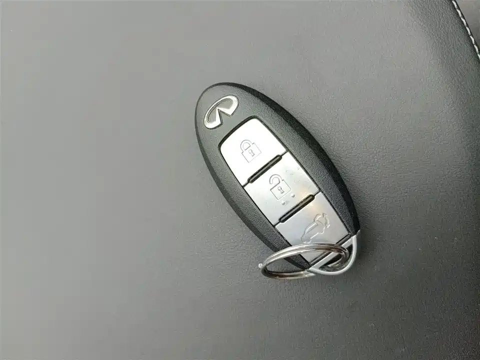 Infiniti QX50