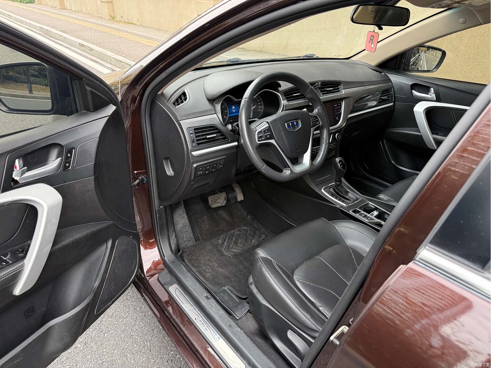 Geely Emgrand, 2018 4