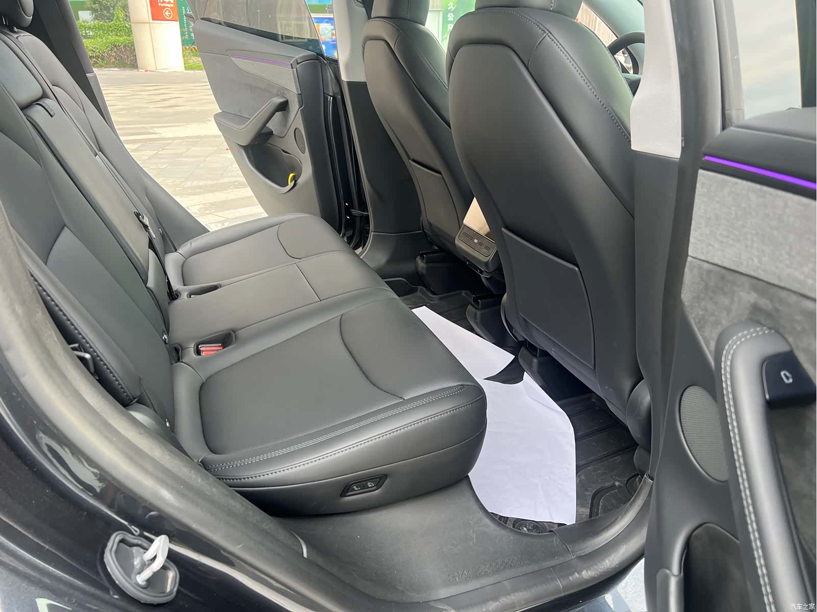Tesla Model Y, 2025 13