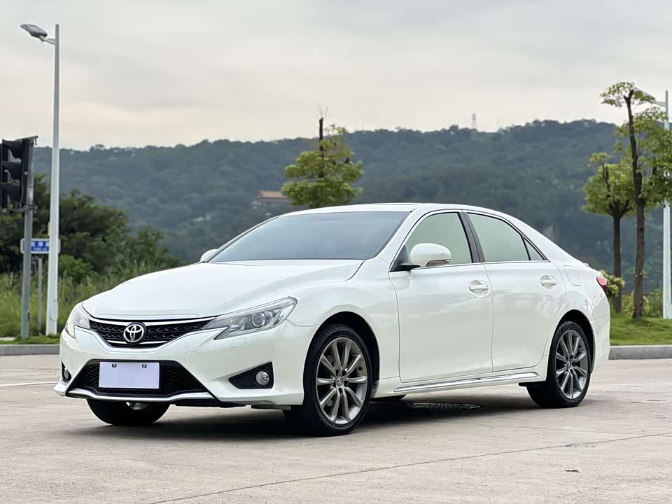 Toyota Reiz Toyota Reiz