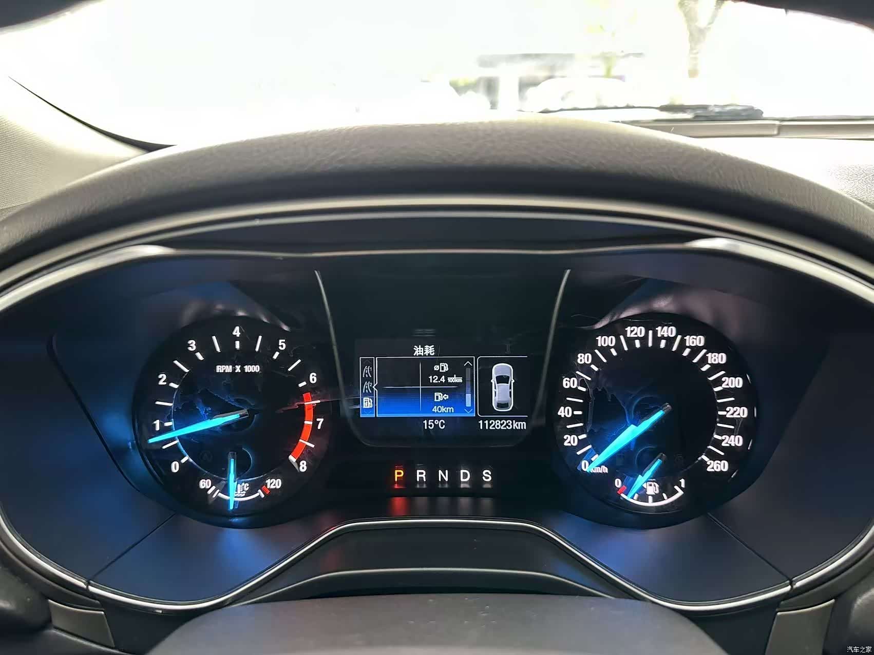 Ford Mondeo, 2016 6