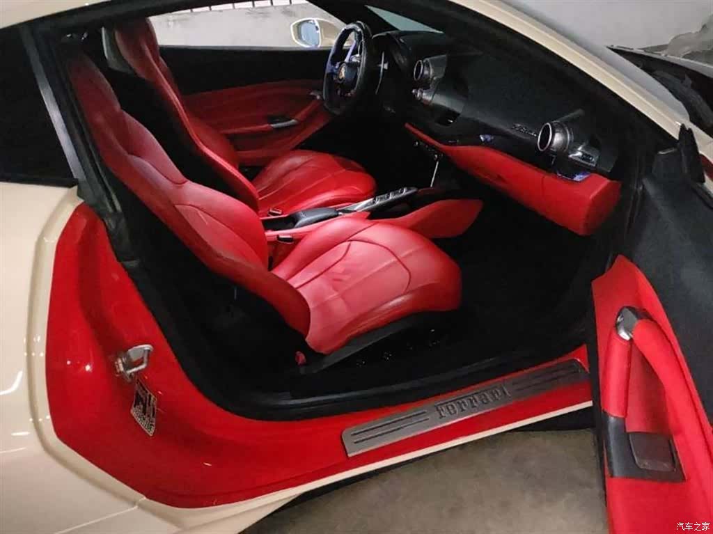 Ferrari F8, 2021 10