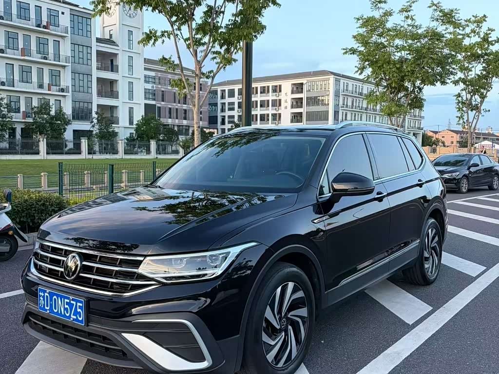 Volkswagen Tiguan L