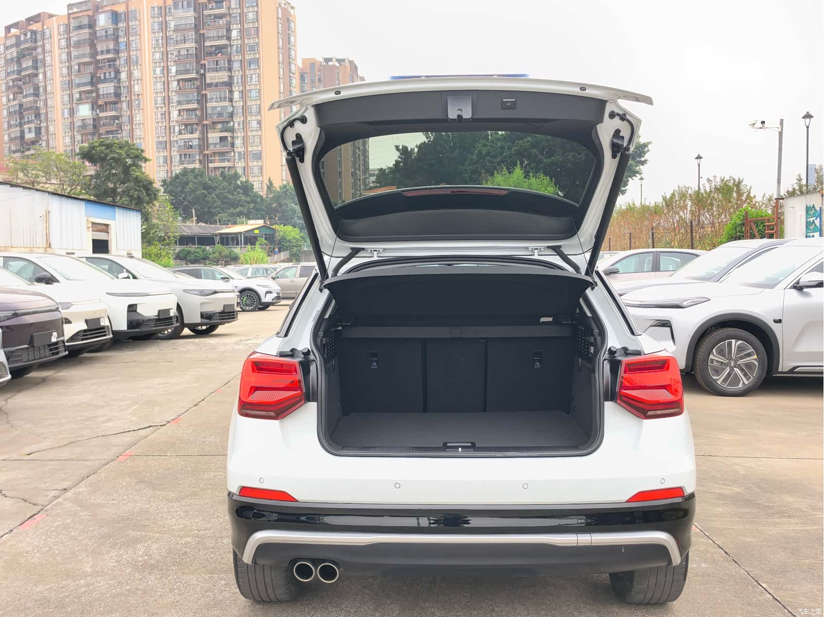 Audi Q2L, 2021 16