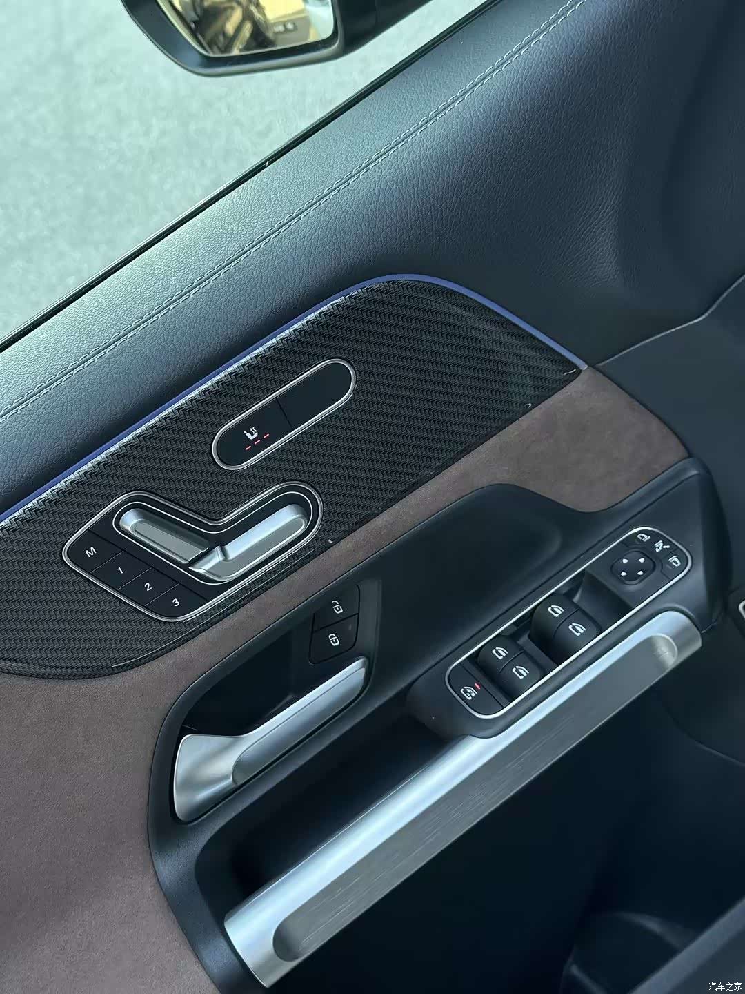 Mercedes-Benz GLB, 2025 14