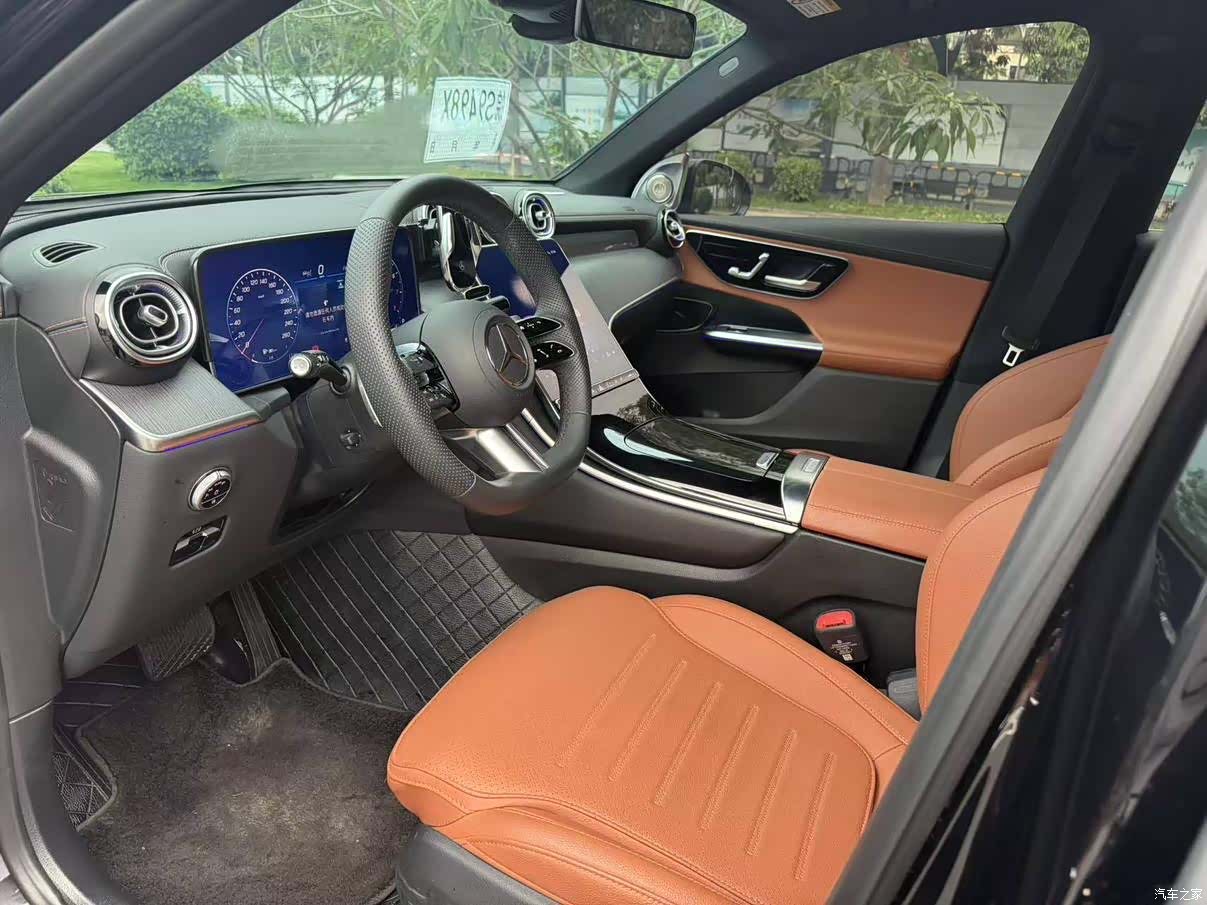 Mercedes-Benz GLC, 2025 11