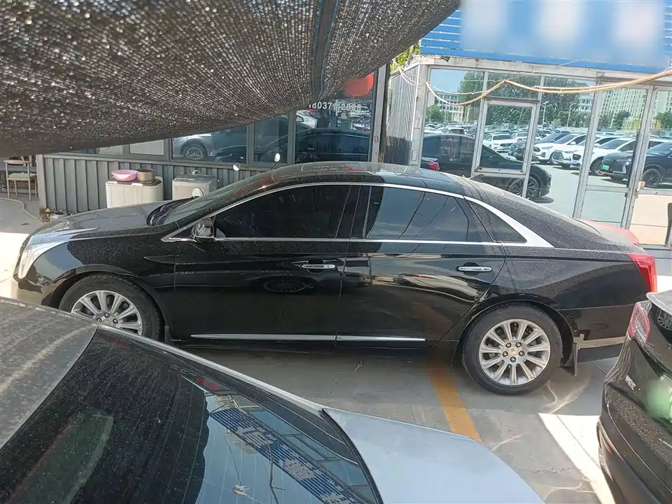 Cadillac XTS