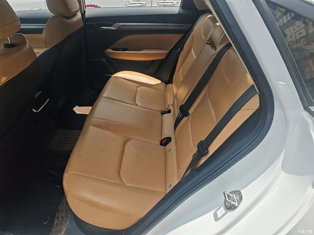 Geely Emgrand, 2024 17