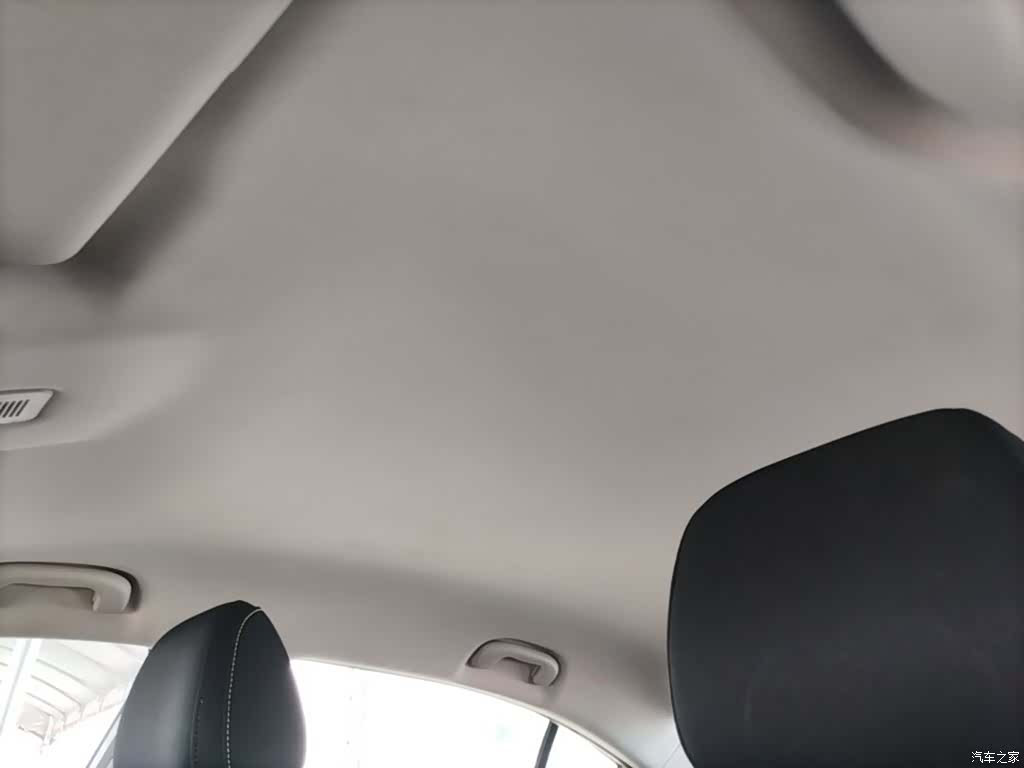 Roewe i5, 2021 18