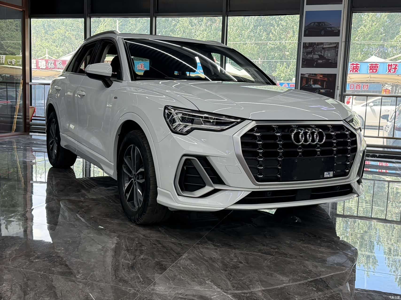 Audi Q3, 2022 3