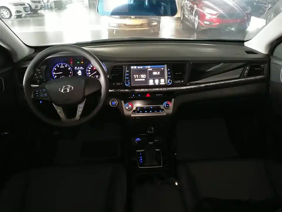 Hyundai Name picture