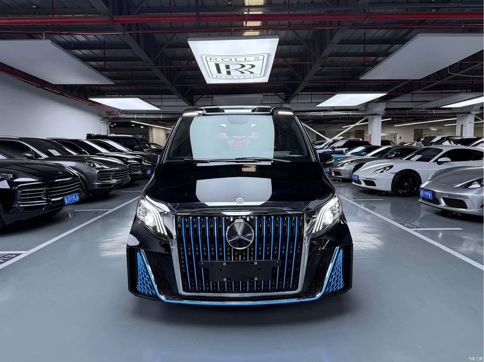 Mercedes-Benz 7, 2021 2