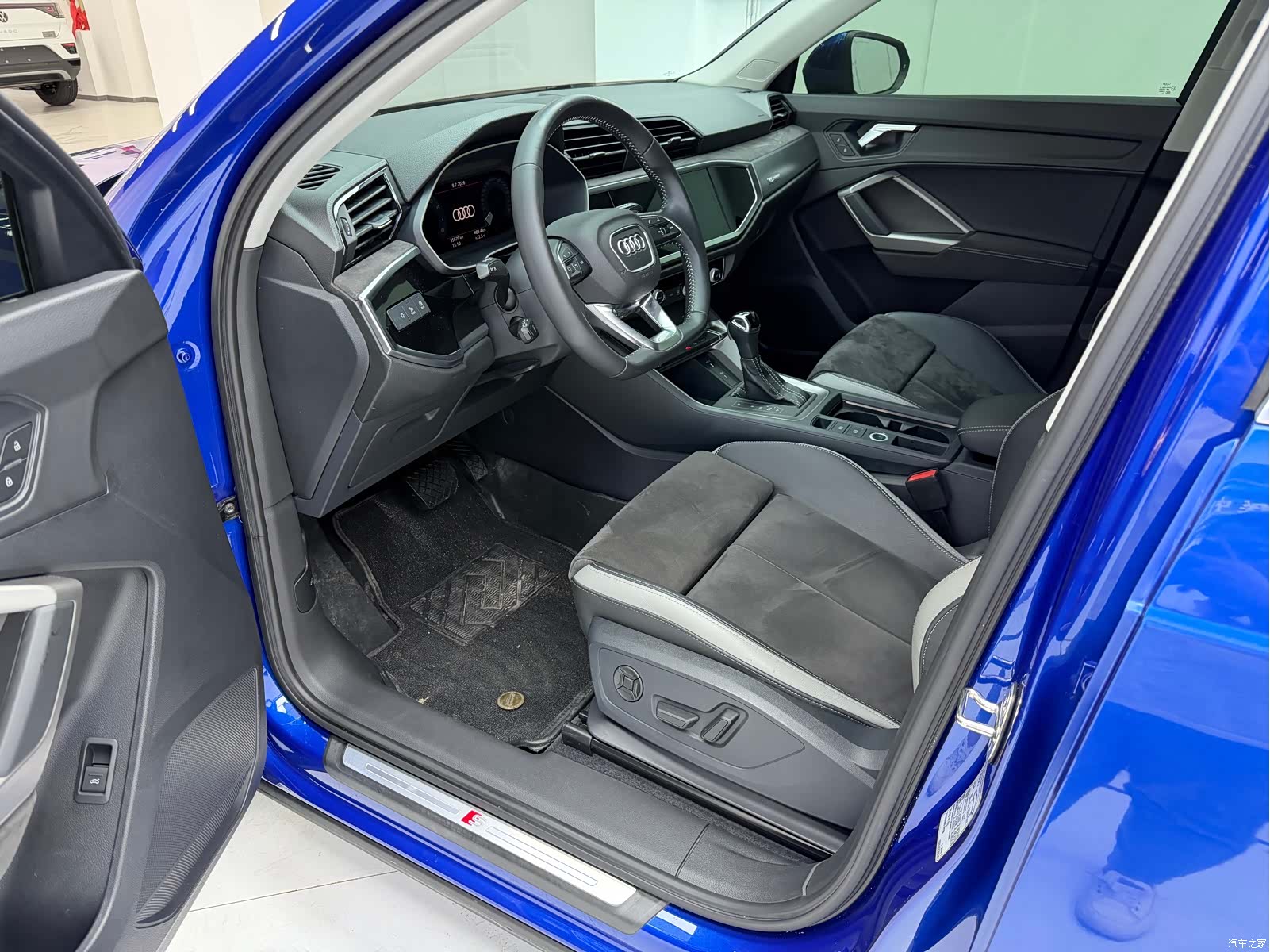 Audi Q3, 2021 14