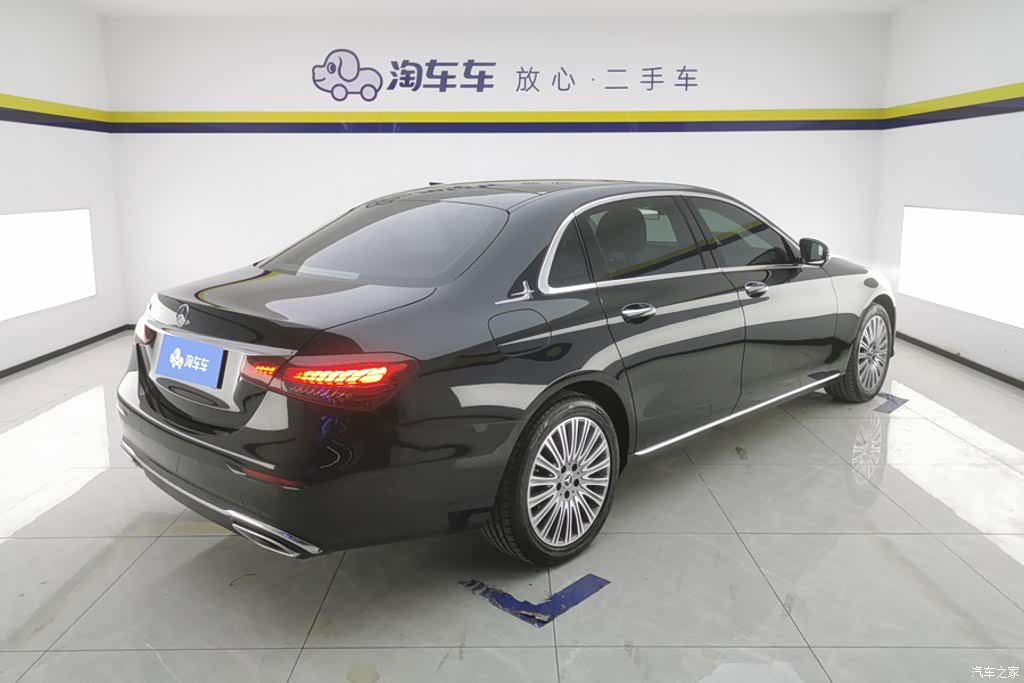Mercedes-Benz E-Class, 2022 3