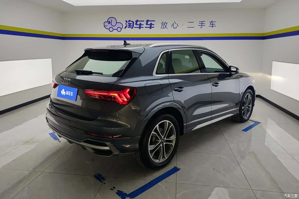 Audi Q3, 2022 3