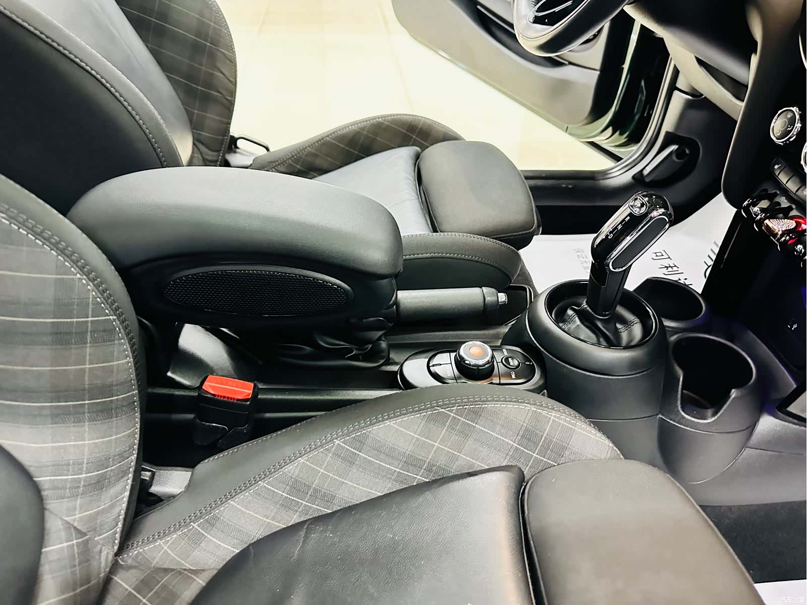 Mini Cooper, 2019 24