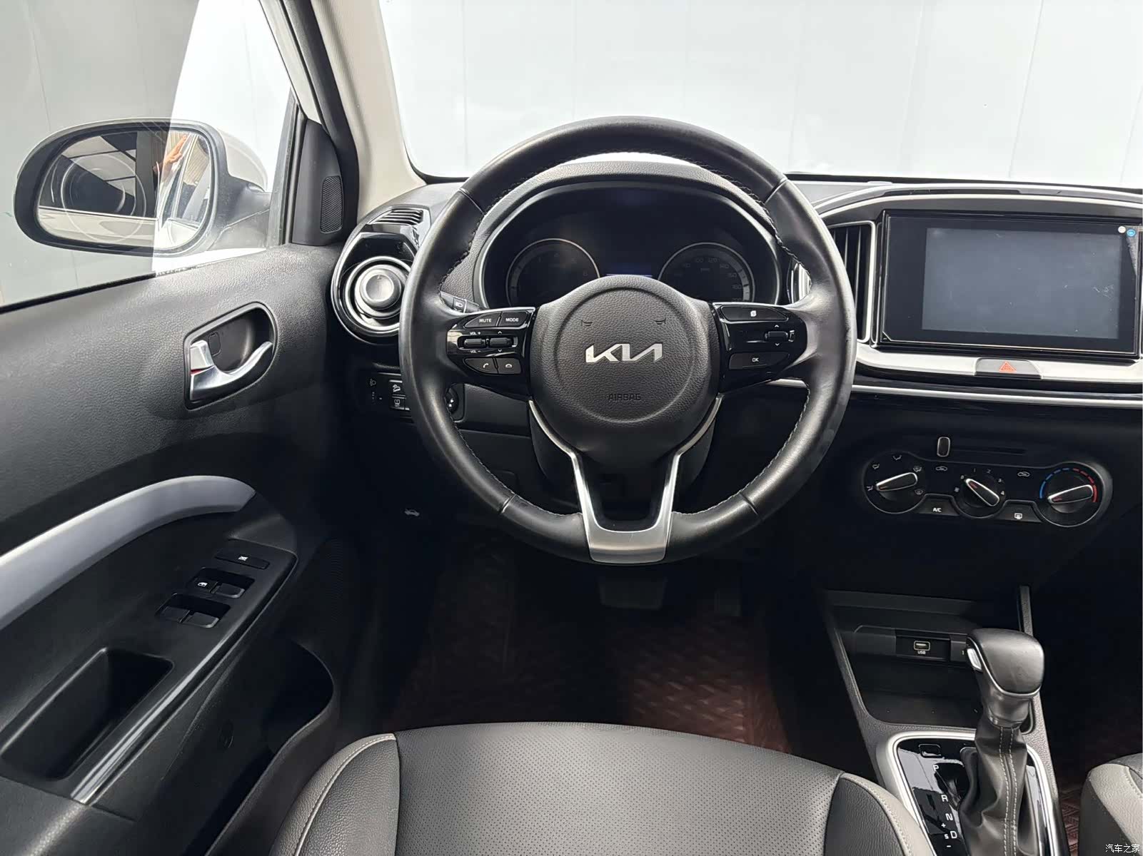 Kia KX1, 2022 6