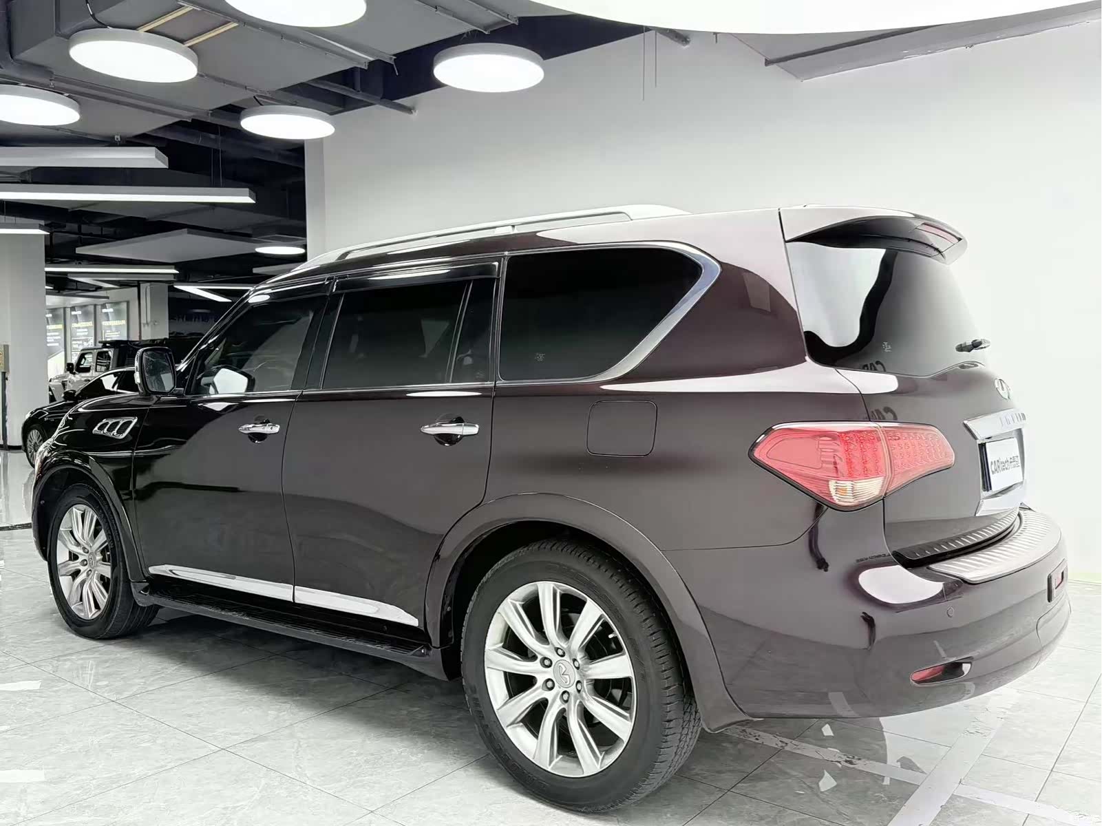 Infiniti QX80, 2013 6