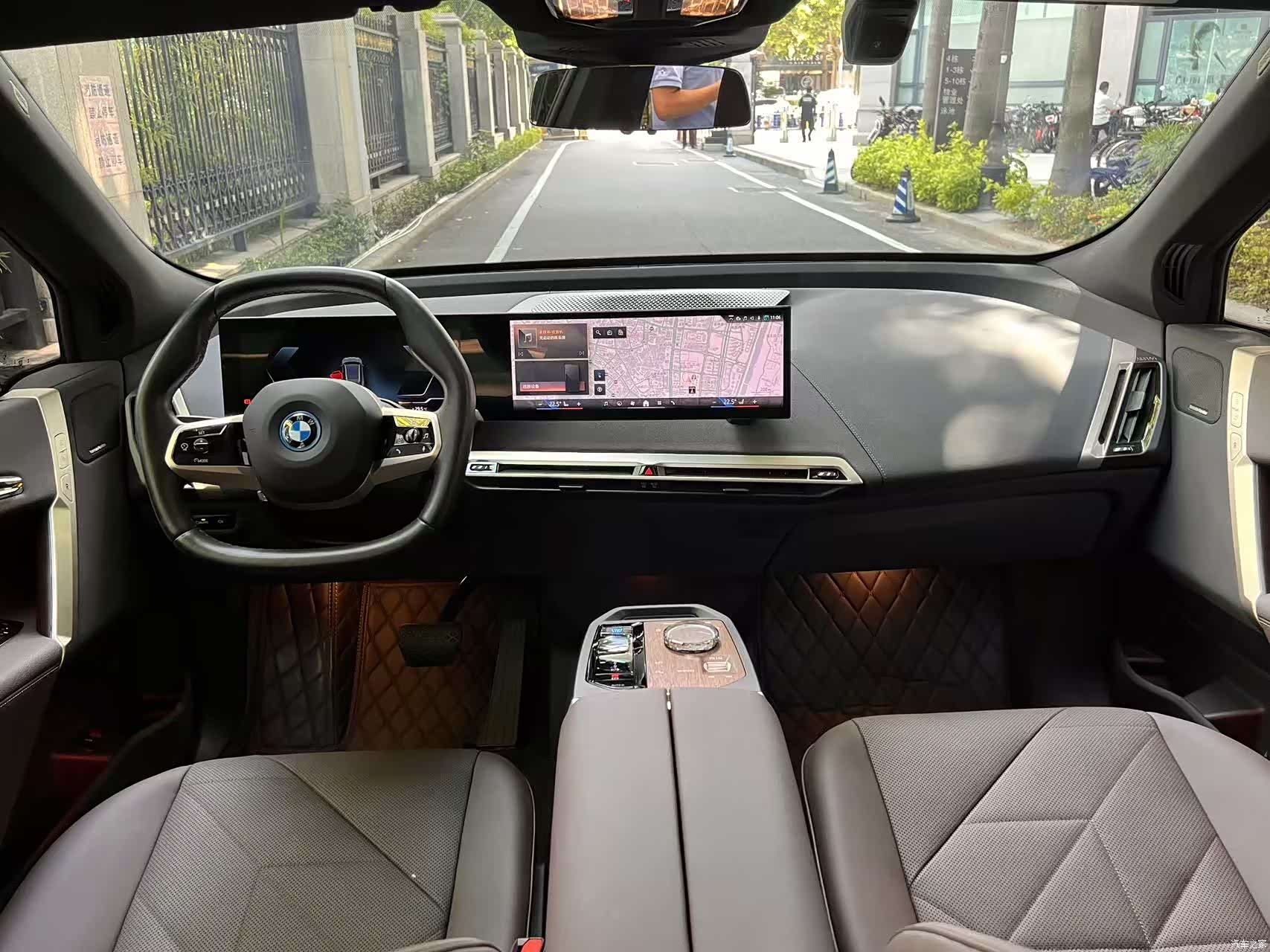 BMW iX, 2024 9