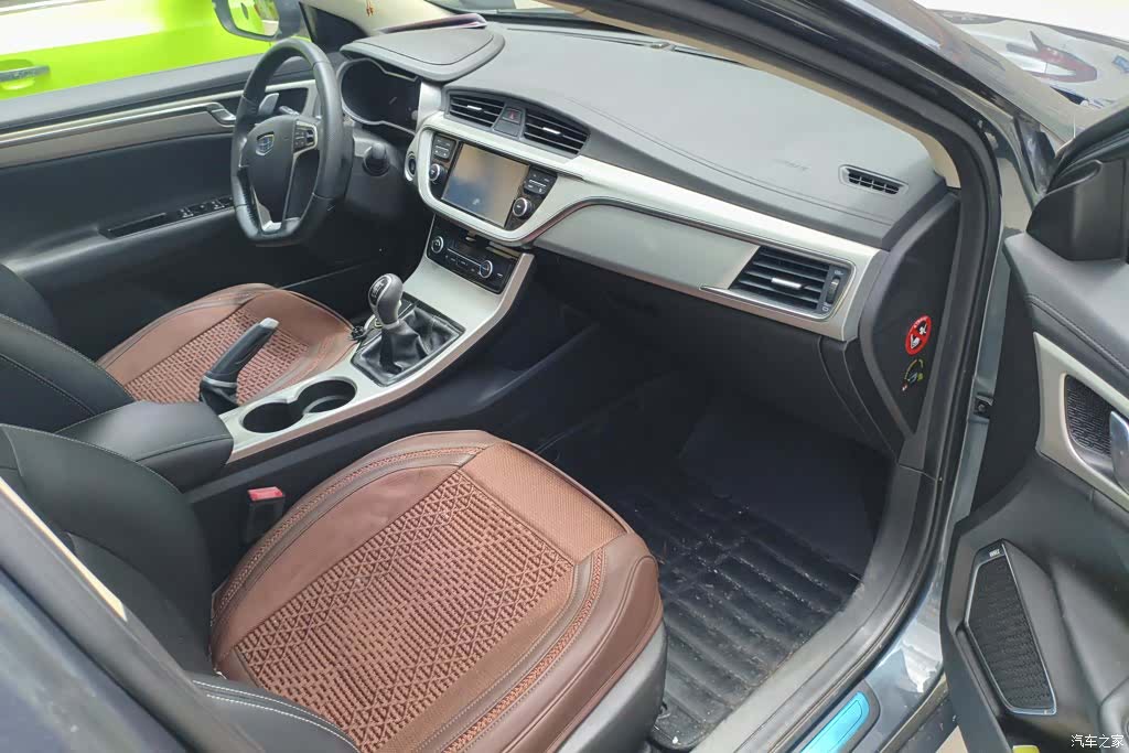 Geely Emgrand, 2017 8