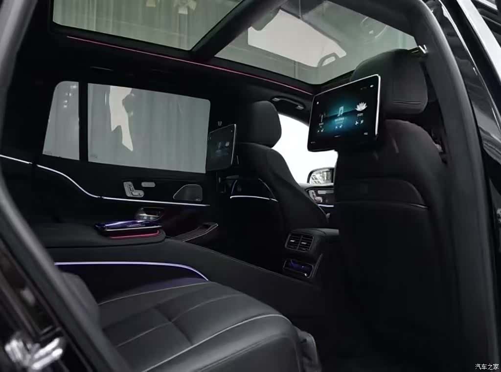 Maybach GLS, 2021 14