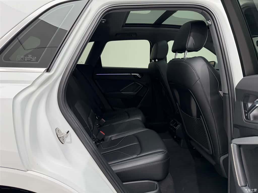 Audi Q3, 2023 20