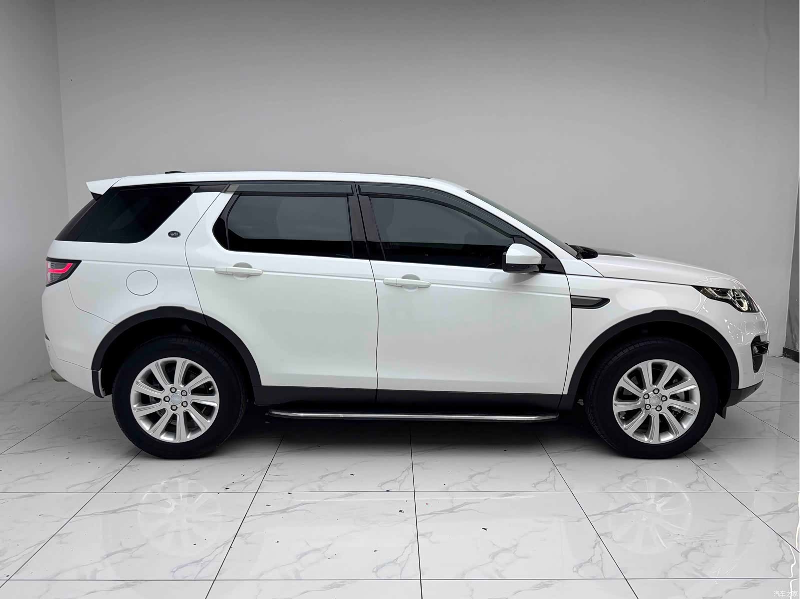 Land Rover Discovery, 2016 16