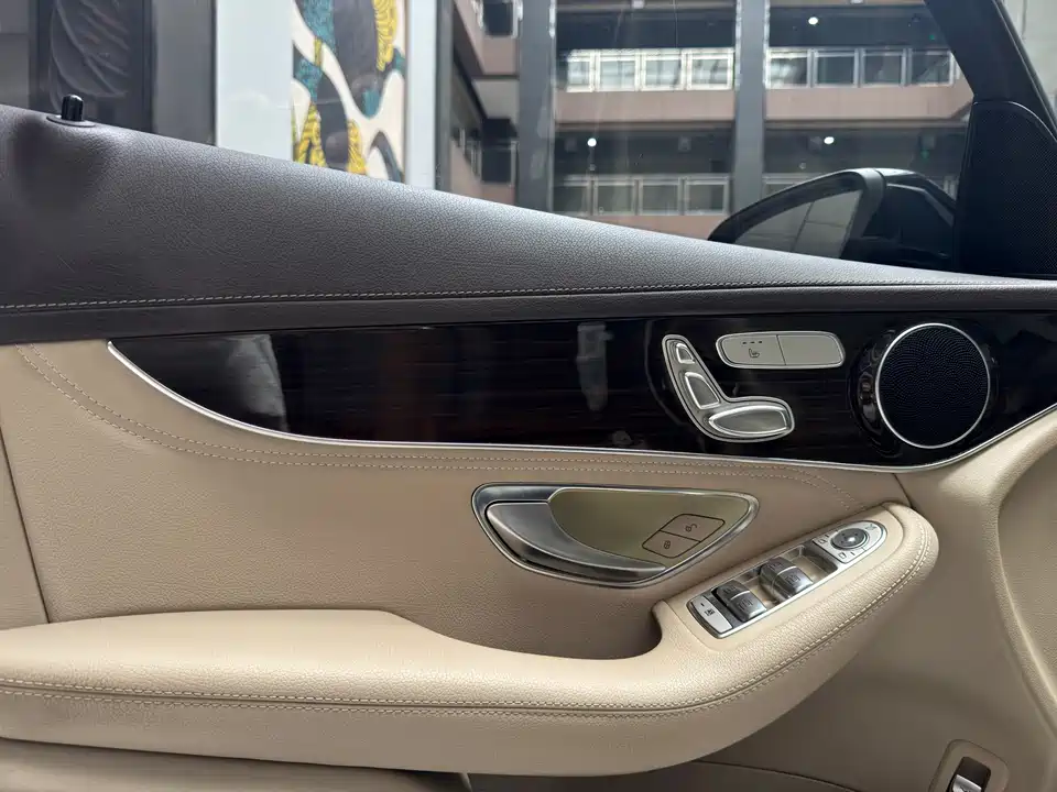 Mercedes-Benz GLC Mercedes-Benz GLC