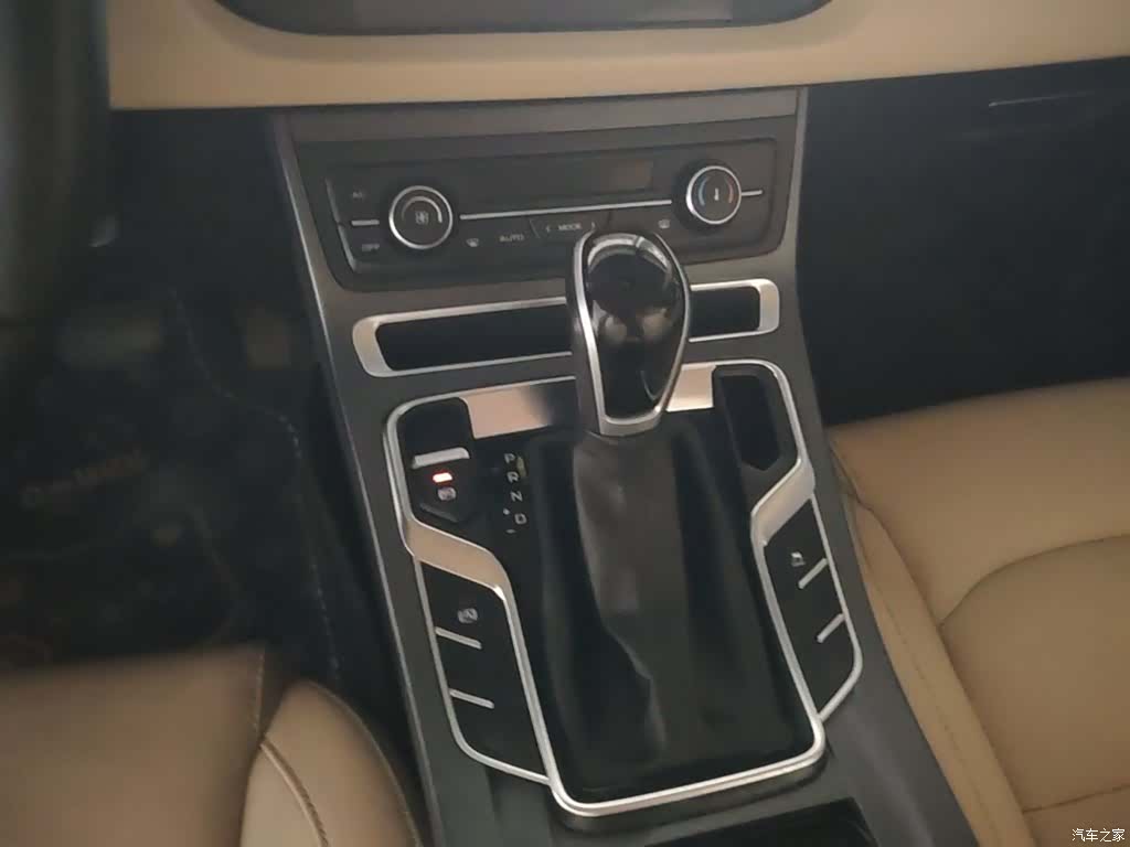 Geely Emgrand, 2019 14