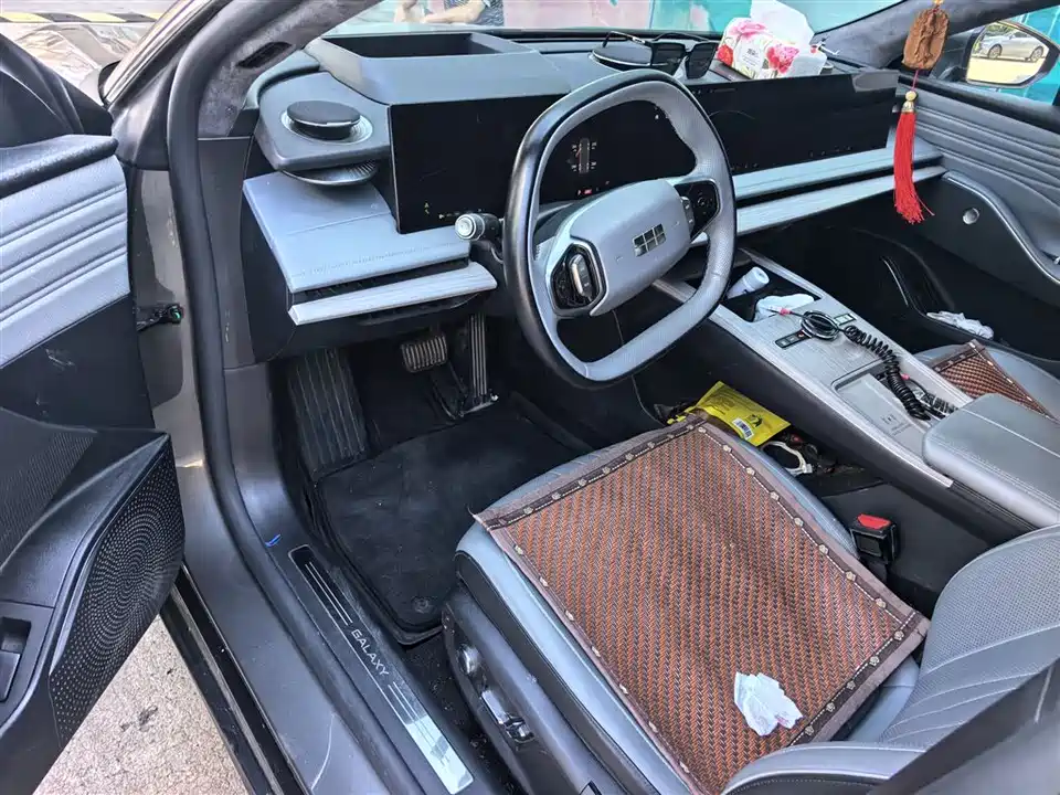 Geely Galaxy Galaxy E8