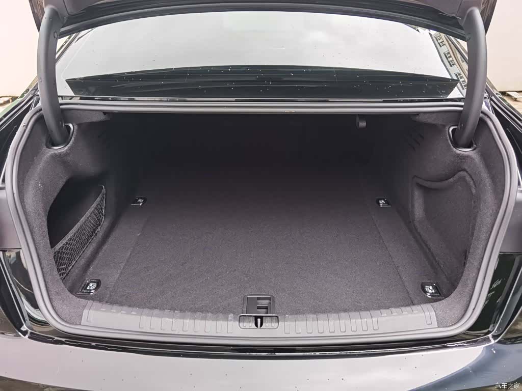 Audi A6L, 2022 7