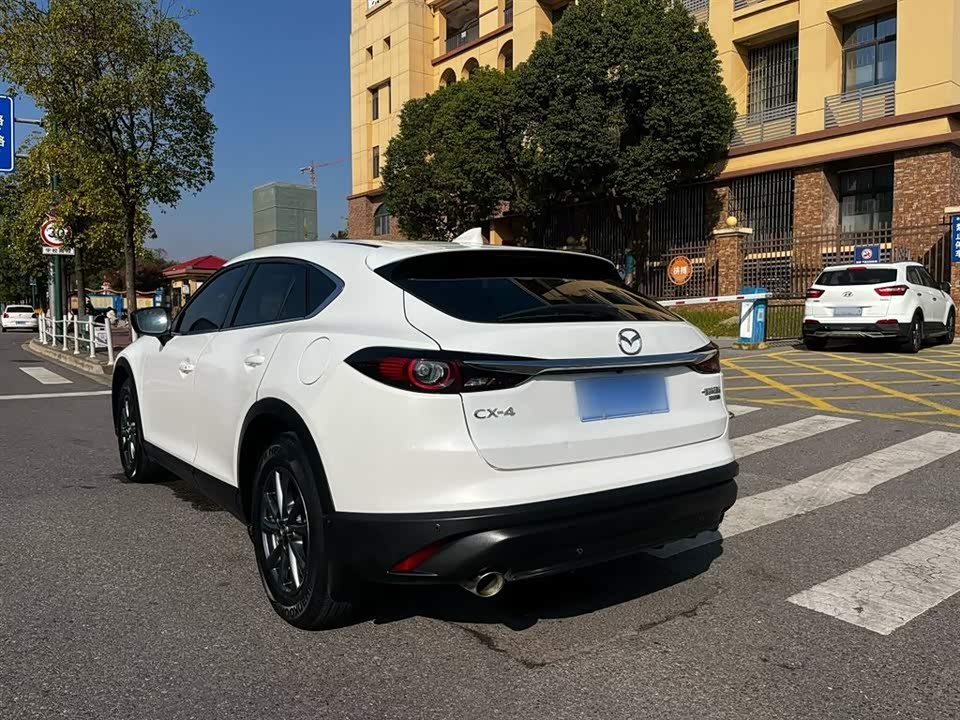 Mazda CX-4