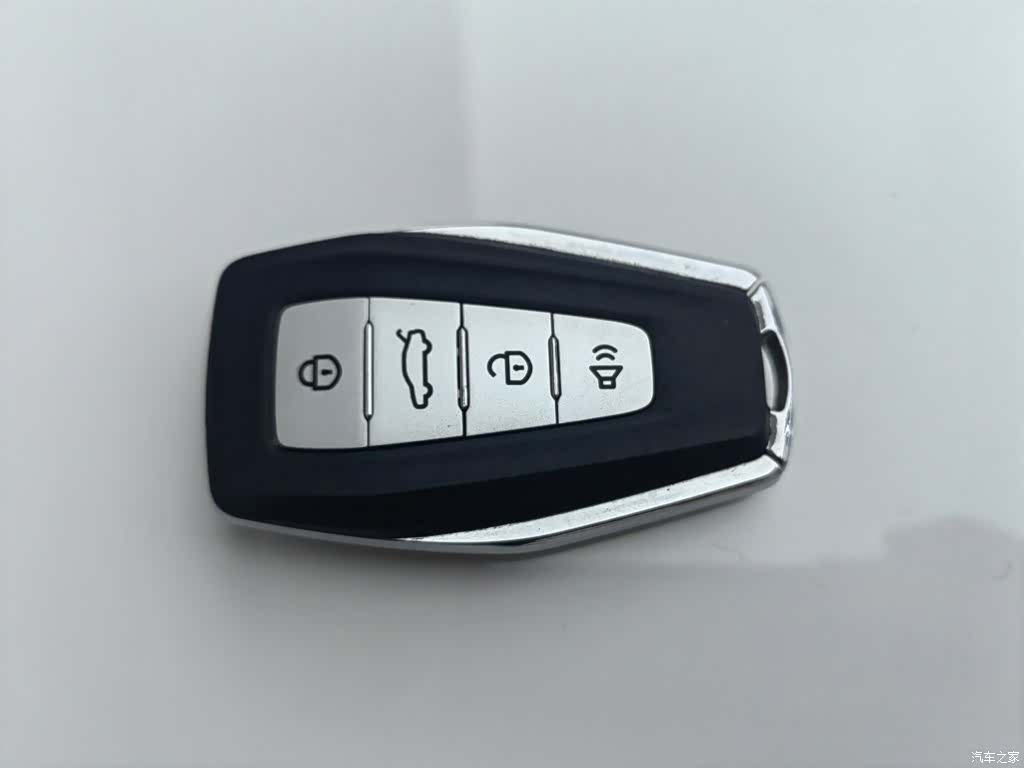 Geely Emgrand, 2021 19