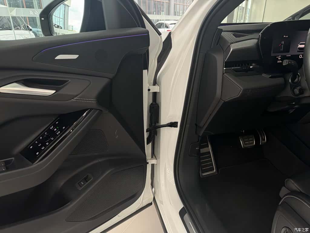Audi e-tron, 2025 9