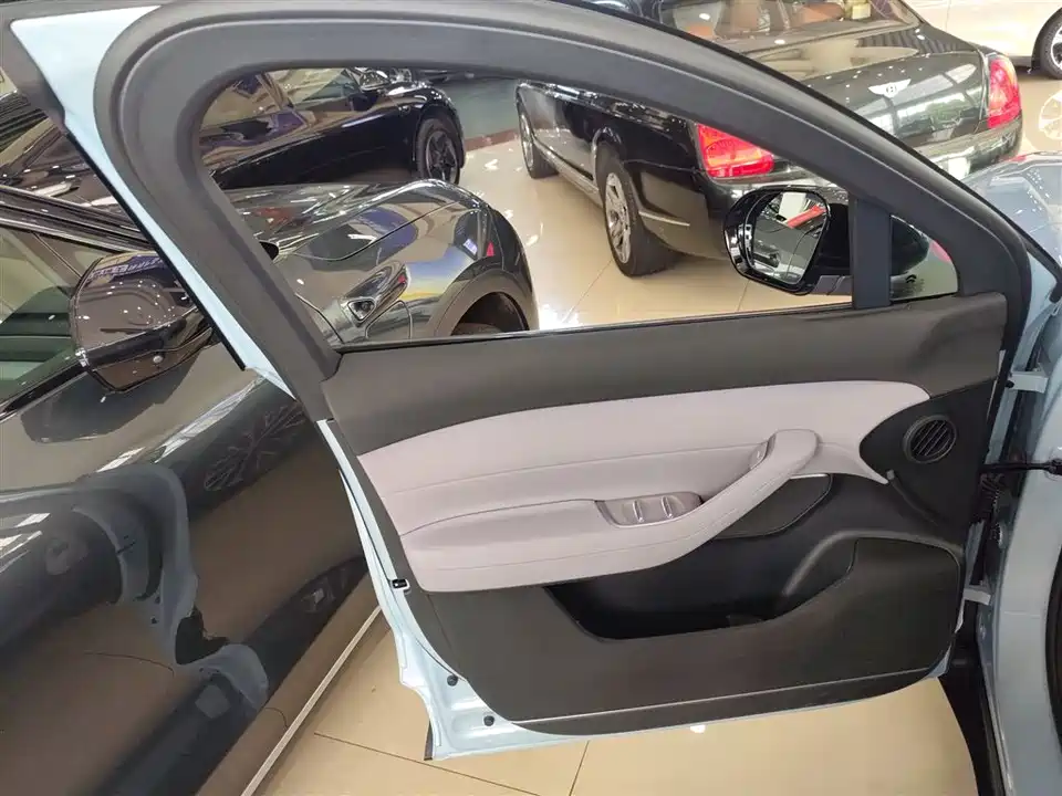 NIO EC6