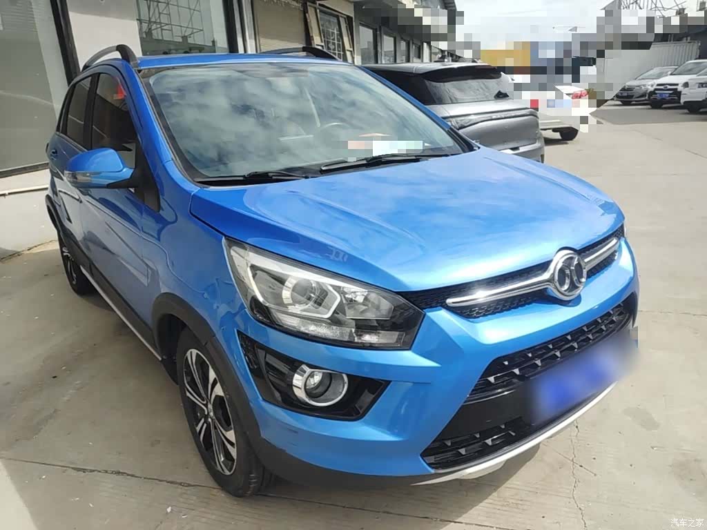 BAIC X25, 2016 4