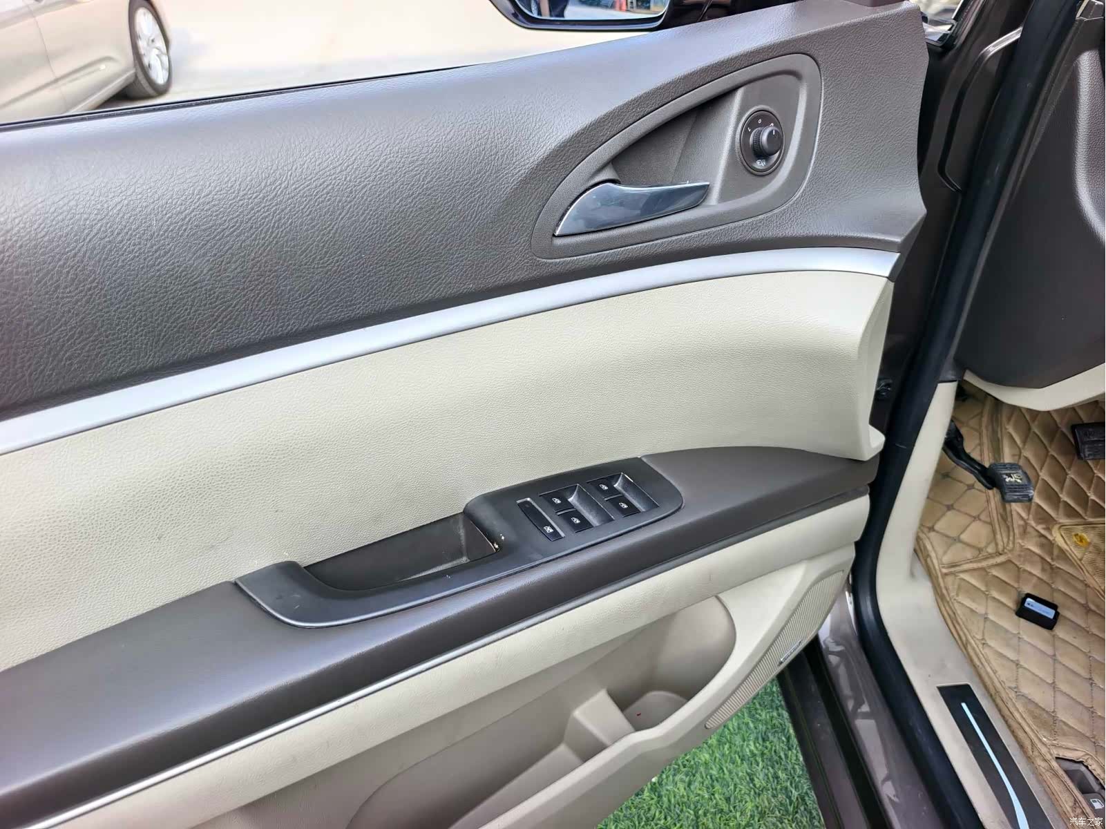 Buick GL8, 2013 7