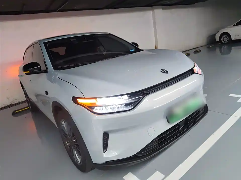 Leapmotor C11