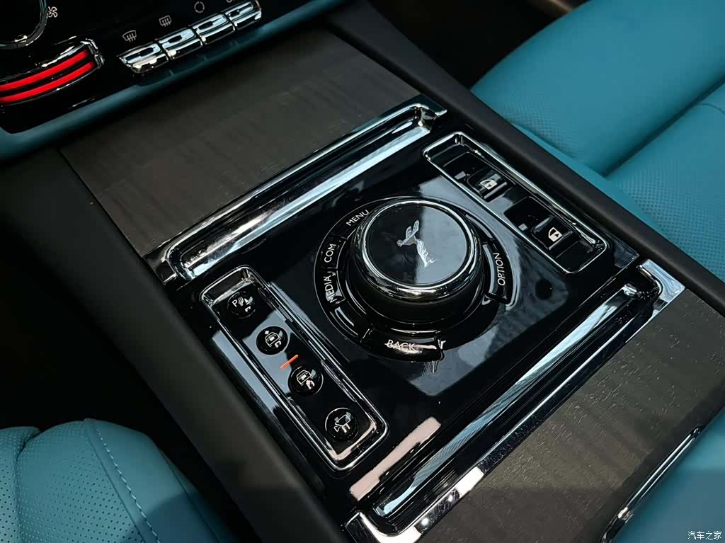 Rolls-Royce Ghost, 2021 15