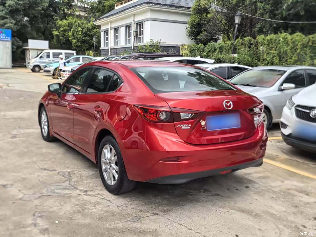 Mazda Mazda3, 2015 7