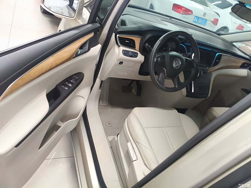Buick GL8, 2018 16