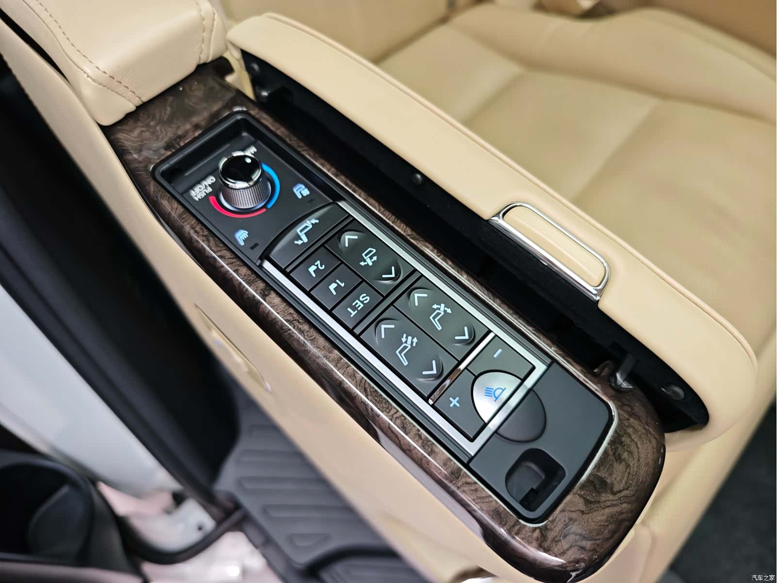 Toyota Alphard, 2021 10